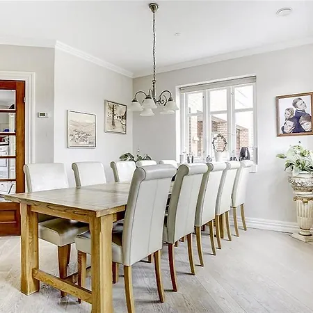 Five-bedroom Holiday In Feriehus *